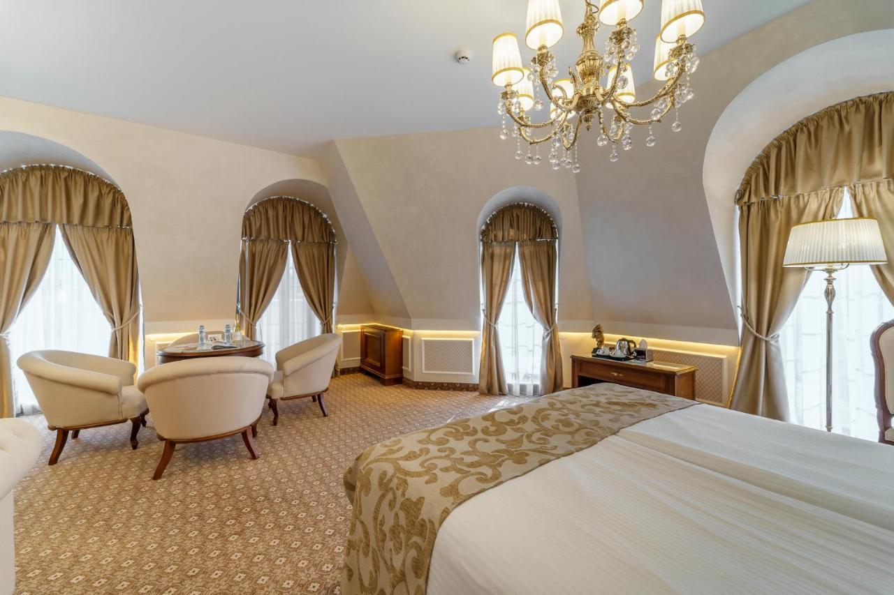 Residence City Garden - Certificate Of Excellence Top 10 Best Five-Stars City Hotels For 2024 Awarded By Htif Plovdiv Bagian luar foto