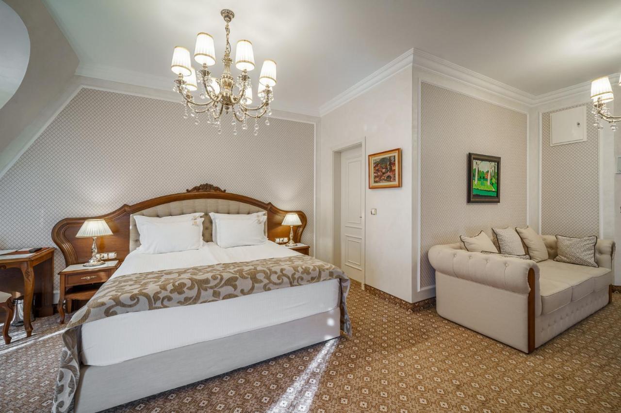 Residence City Garden - Certificate Of Excellence Top 10 Best Five-Stars City Hotels For 2024 Awarded By Htif Plovdiv Bagian luar foto