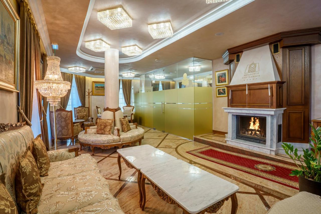 Residence City Garden - Certificate Of Excellence Top 10 Best Five-Stars City Hotels For 2024 Awarded By Htif Plovdiv Bagian luar foto