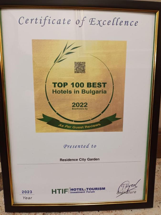 Residence City Garden - Certificate Of Excellence Top 10 Best Five-Stars City Hotels For 2024 Awarded By Htif Plovdiv Bagian luar foto