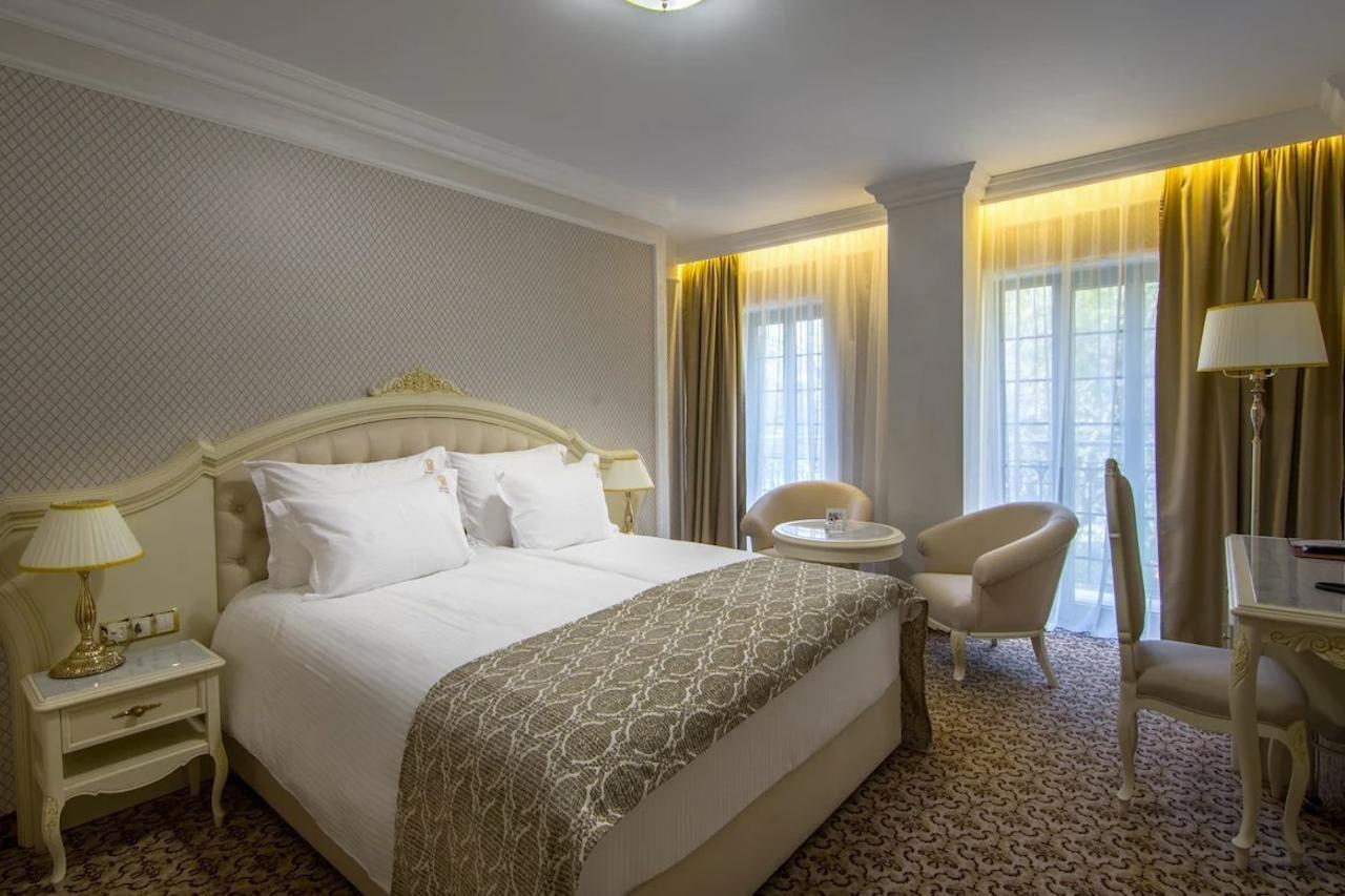 Residence City Garden - Certificate Of Excellence Top 10 Best Five-Stars City Hotels For 2024 Awarded By Htif Plovdiv Bagian luar foto