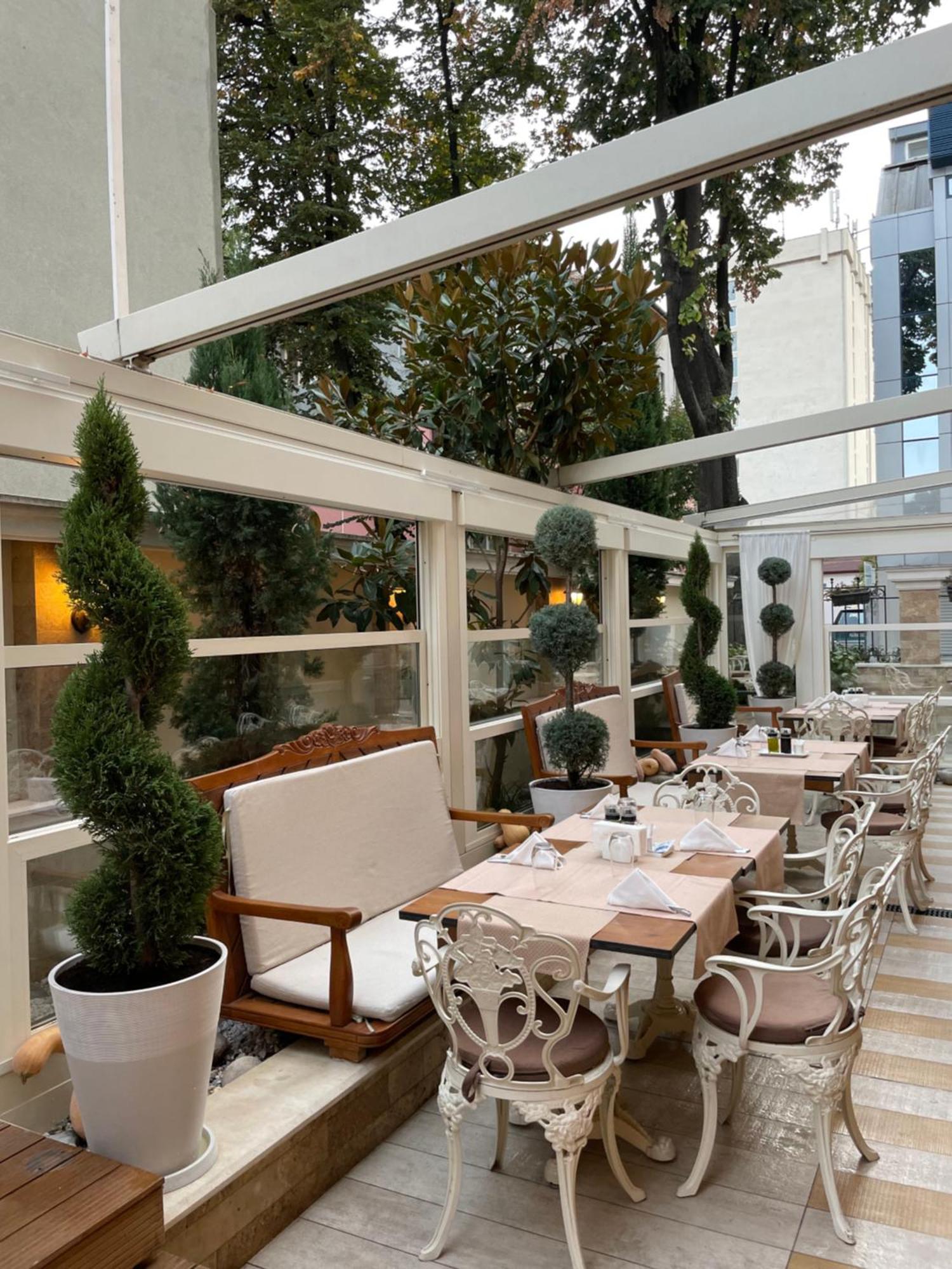 Residence City Garden - Certificate Of Excellence Top 10 Best Five-Stars City Hotels For 2024 Awarded By Htif Plovdiv Bagian luar foto