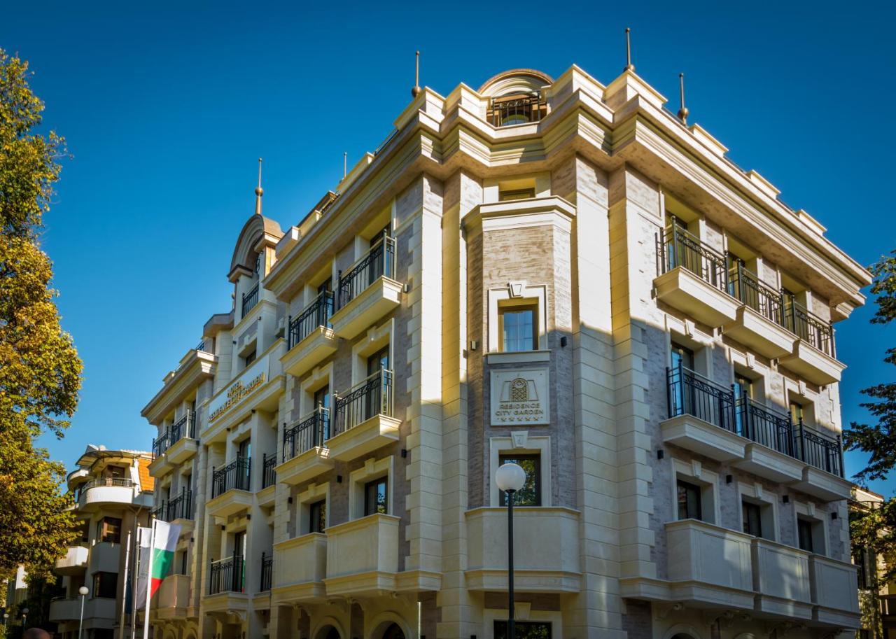 Residence City Garden - Certificate Of Excellence Top 10 Best Five-Stars City Hotels For 2024 Awarded By Htif Plovdiv Bagian luar foto