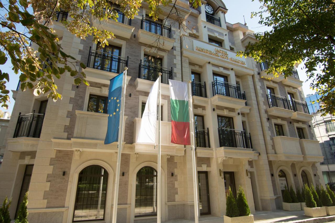Residence City Garden - Certificate Of Excellence Top 10 Best Five-Stars City Hotels For 2024 Awarded By Htif Plovdiv Bagian luar foto