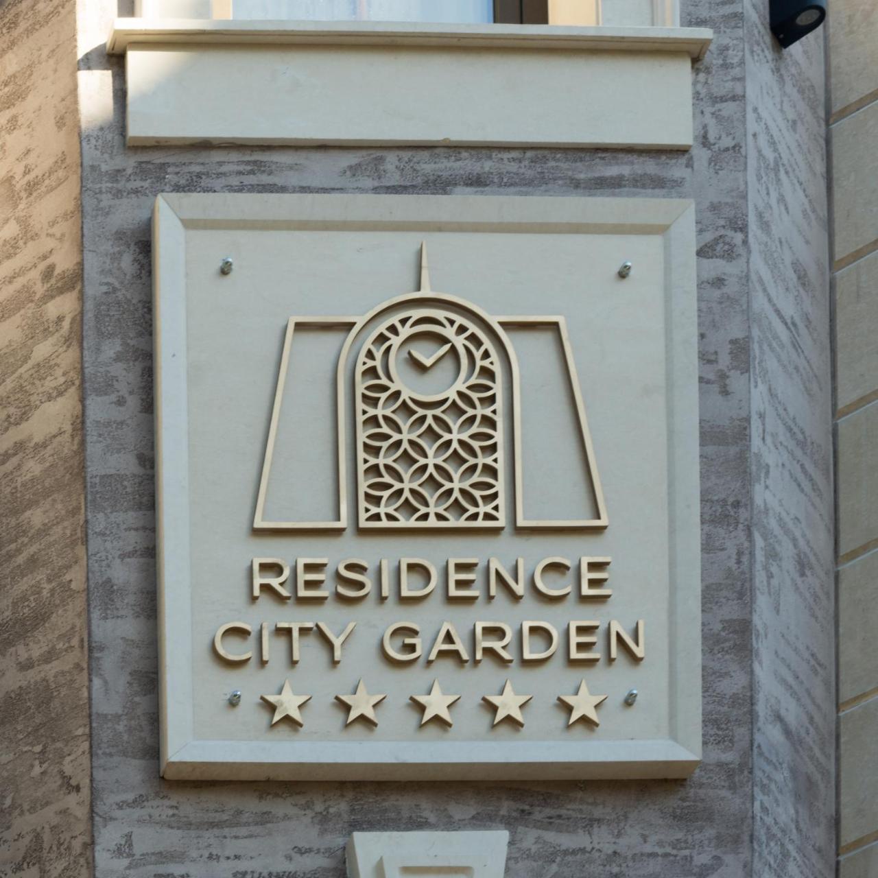 Residence City Garden - Certificate Of Excellence Top 10 Best Five-Stars City Hotels For 2024 Awarded By Htif Plovdiv Bagian luar foto
