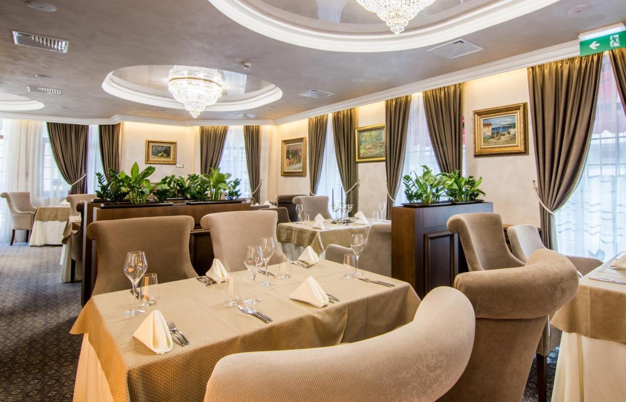 Residence City Garden - Certificate Of Excellence Top 10 Best Five-Stars City Hotels For 2024 Awarded By Htif Plovdiv Bagian luar foto