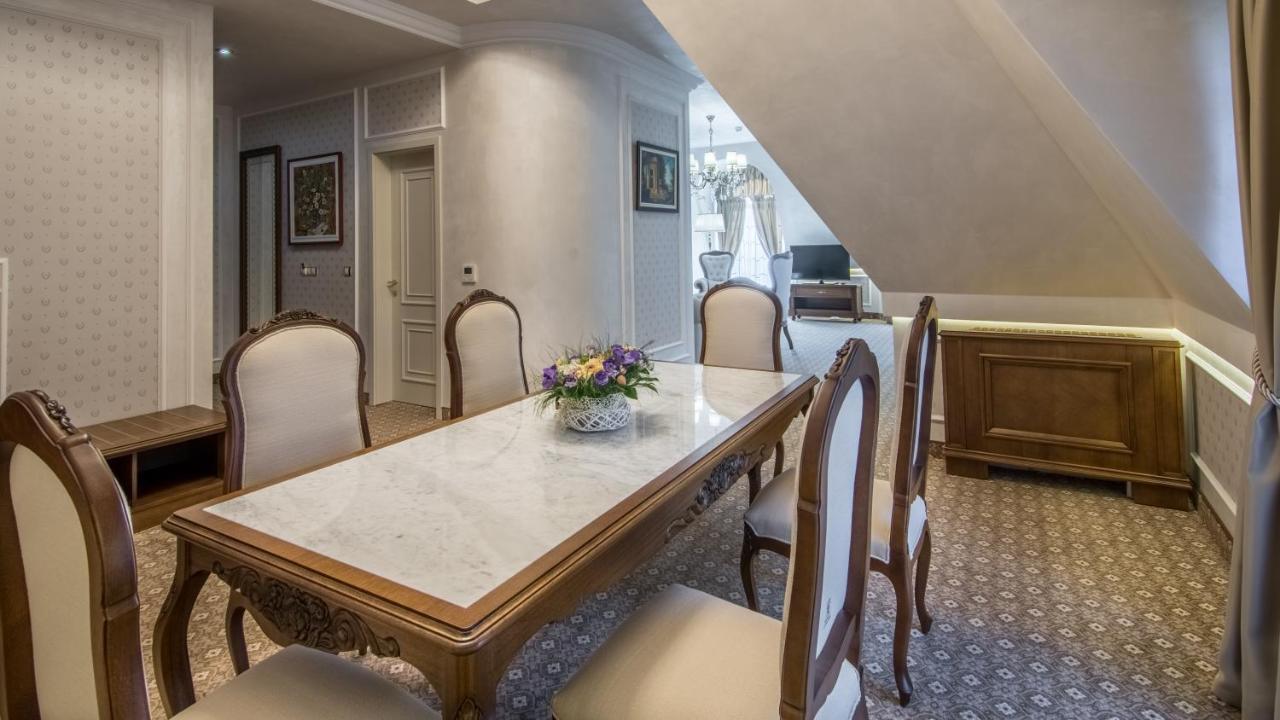 Residence City Garden - Certificate Of Excellence Top 10 Best Five-Stars City Hotels For 2024 Awarded By Htif Plovdiv Bagian luar foto